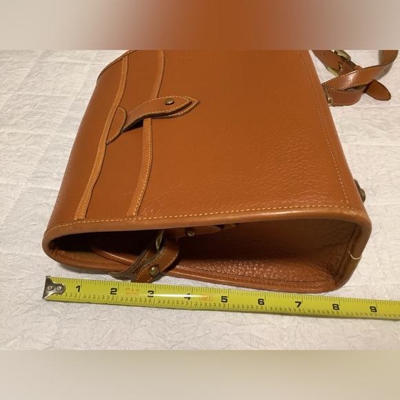 DOONEY & BOURKE VINTAGE 90s ESSEX CROSSBODY  LEATHER